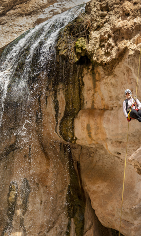 Спуск с верёвкой (раппеллинг)